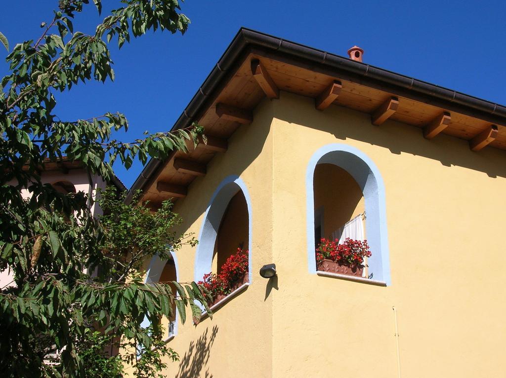 Appartamenti Cà di pom Omegna Exterior foto